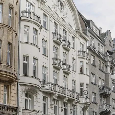 La Belle Epoque By Staylab شقة فندقية 3*